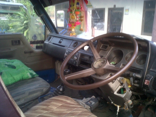 ขายด่วน โต้โยต้า 115 สามหน้าปัด รถเดิมบางทั้งคันสวย ขายด่วน โต้โยต้า 115 สามหน้าปัด รถเดิมบางทั้งคันสวย