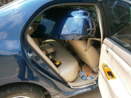 ขออนุญาติ ขายรถอุบัติเหตครับ 081-142-7881 ขออนุญาติ ขายรถอุบัติเหตครับ 081-142-7881