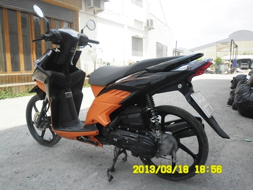 click.iปี53ล้อแม็กเครื่องแน่นๆสีสวยมากรถเดิมๆวิ่งน้อยพร้อมโอน