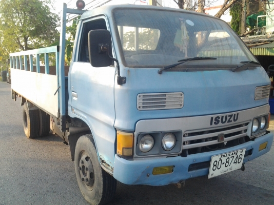 ISUZU KT26 เครื่อง100แรง หัวกระดกได้ ฝาท้ายเปิดปิดไฮโดลิค มีอิงโฟคหลัง