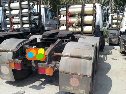 ขายหัวลากแก๊ส 6 ถัง NISSAN CW 430  290 แรงม้า