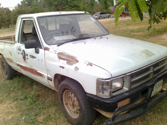 รถกระบะTOYOTA HERO 2400 ไมสองหลุมเครื่องดี คันซีไม่ผุ