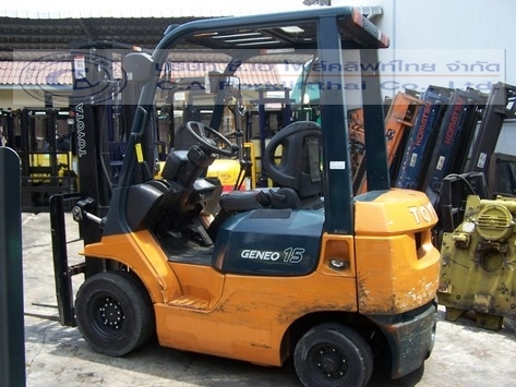 ขายรถ โฟล์คลิฟท์ TOYOTA รุ่น 7-FG15