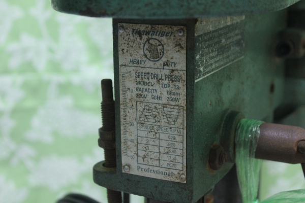 สว่านแท่น 4 หุน ยี่ห้อTirawatiger รุ่นTdp-13 พร้อมใช้ราคาไม่แพงครับ สว่านแท่น 4 หุน ยี่ห้อTirawatiger รุ่นTdp-13 พร้อมใช้ราคาไม่แพงครับ