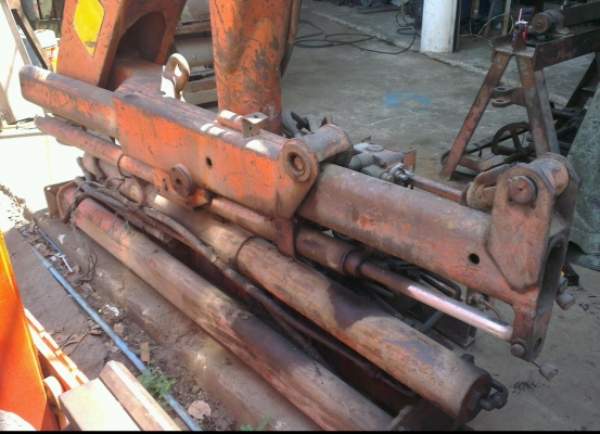 ขายเฮี้ยบ ยี่ห้อ HIAB 3 ตัน 2 ชัก สภาพสวย พร้อมใช้งาน ราคาถูก นครปฐม