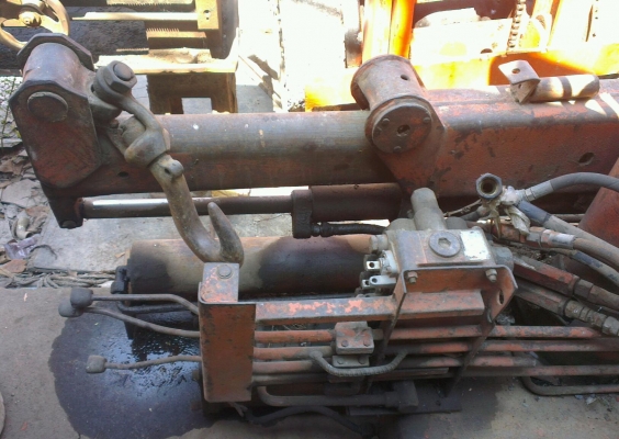 ขายเฮี้ยบ ยี่ห้อ HIAB 3 ตัน 2 ชัก สภาพสวย พร้อมใช้งาน ราคาถูก นครปฐม