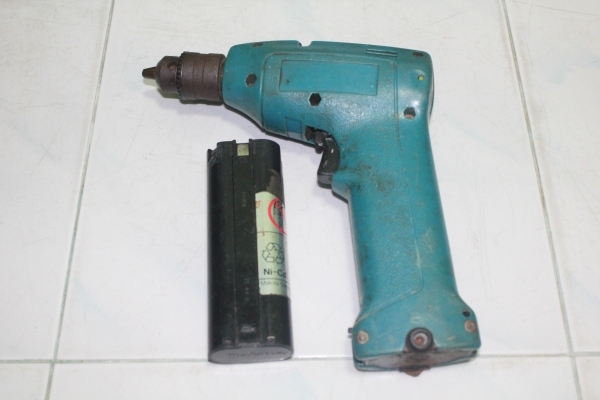 สว่านไร้สายชาร์จแบต ยี่ห้อmakita 6010D ราคาไม่แพงครับ สว่านไร้สายชาร์จแบต ยี่ห้อmakita 6010D ราคาไม่แพงครับ