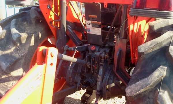 ขายรถไถคูโบต้า45แรงพร้อมผานหกรถใช้งานน้อย900ชั่วโมงครับ