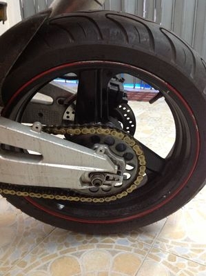 (ปรับราคา 90,000 บาท ด่วนๆ)ขาย cbr 400  มาลองรถได้ด้วยตัวเอง เครื่องไม่ดีอย่างที่พูด ออกค่าเดินทางให้เลย รับประกันเครื่องยนต์ 3 เดือน ครับ