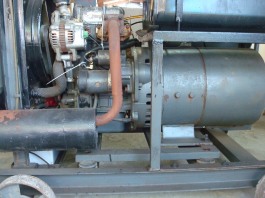 เครื่องปั่นไฟ 5 KVA 220v. เครื่องดีเซล สองสูบ 0833554933