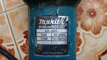 เครื่องเจียรไฟฟ้าMAKITAรุ่น9553B พร้อมใช้งาน ถูกมาก เครื่องเจียรไฟฟ้าMAKITAรุ่น9553B พร้อมใช้งาน ถูกมาก