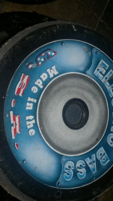 ขายลำโพงซับติดรถยนต์ดอก10นิ้วโครงหล่อ usa