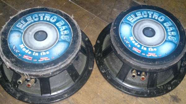 ขายลำโพงซับติดรถยนต์ดอก10นิ้วโครงหล่อ usa