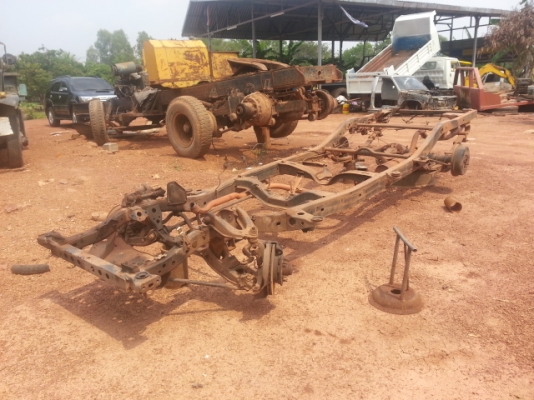 คัสชี  TOYOTA  MIGHTY X พร้อมคานหน้า ดุมล้อ เพลาหลัง เบรค ไม่มีทะเบียน