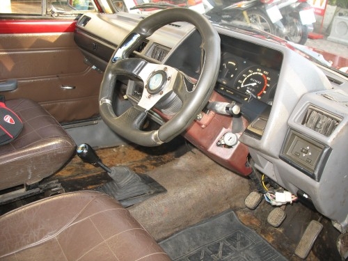 *** ขาย/แลก รถเฟียต 124 เครื่องนิสสัน แอร์เย็น พร้อมใช้ ***