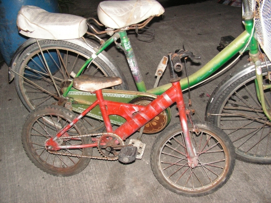 จักรยาน2คัน 1000บาท(พี่ที่อยู่มีนบุรีรับไปดูเเลต่อแล้วครับ)