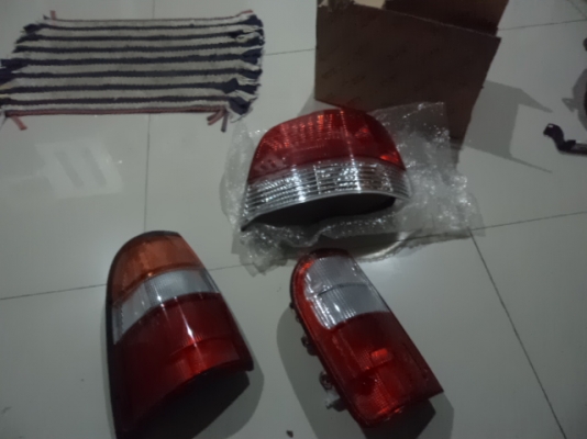 ขายไฟท้าย ข้างขวา สปอตไลเดอร์ ของแท้ใหม่เก่าเก็บ