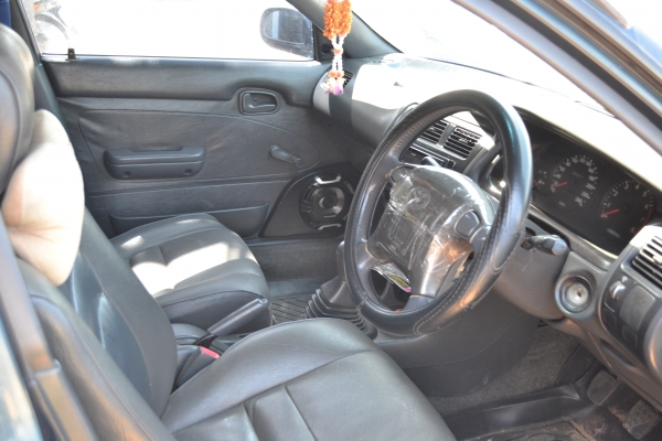 ขายรถเก๋ง  โตโยต้า โคโรล่า 1.3 GLI สภาพพร้อมใช้