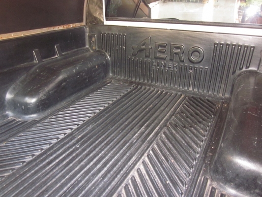 ISUZU  อีซูซุ ปี 89  สีขาวเดิม 4 ประตู  MAX 15 ราคา 159,000 บาท