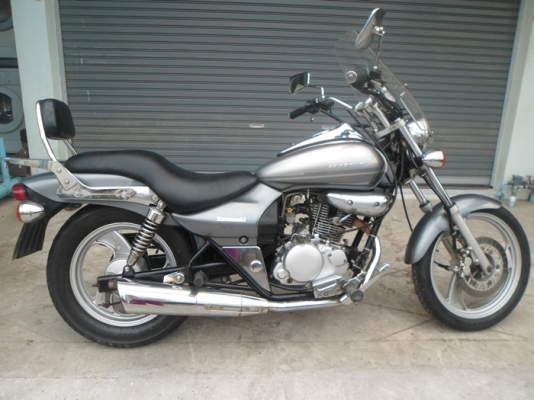 ขายKAWASAKI BOSS 175CCปี48ราคาโดนโดนสภาพพร้อมใช้ครับ