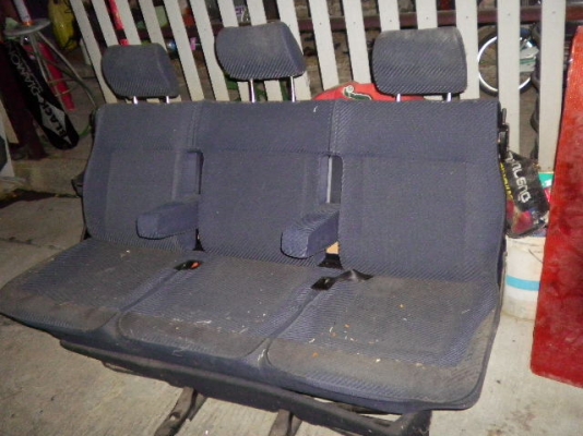 ขายเบาะรถตู้ โฟร์ค สวาเก้น 3ตัวติด/ขากลาง 2แถว ** 2600