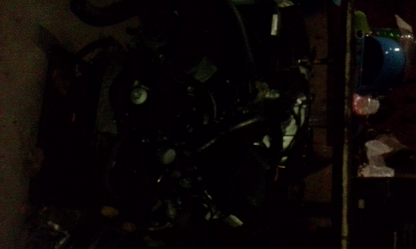 ขายเครื่อง1.UZ พร้อมเกียร์  .สภาพสวย ท่อนํ้านวนๆ