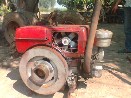 -ขายเครื่องยันม่า18เเรง เครื่องดีมากเลยเเต่อยากขายเพราะมี่เครื่องไหม่เเล้ว