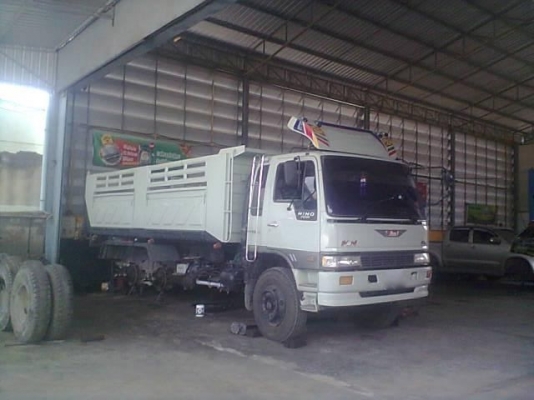 รถฮีโน่ 10 ล้อดั๊ม FM3M 240 แรงม้า ปี 39 สนใจติดต่อ 081 - 6079515