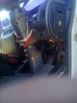 รถฮีโน่ 10 ล้อดั๊ม FM3M 240 แรงม้า ปี 39 สนใจติดต่อ 081 - 6079515