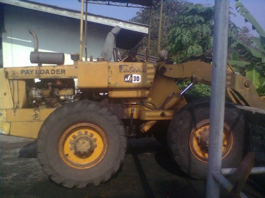 รถตัก JH 30   เลี้ยวล้อ   สนใจติดต่อ 081 - 6079515