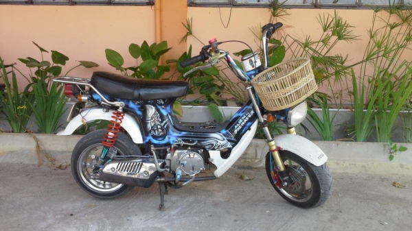 ขายชาลี เครื่องเวป 16,000 บาท