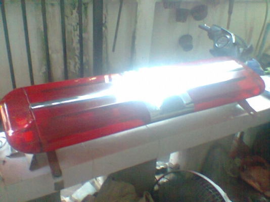 ไฟเลนพร้อมขา