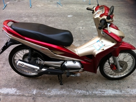 สตาร์ทมือเท้าปกติwAVE 110i ATมือแรกปี53เดิมๆรถ กทม