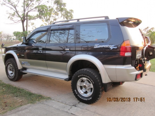 ขายแม็ก 15 ยาง BF 31/10.5/15 ATปี 4707 ดอกสวย หนาไม่มีปะ