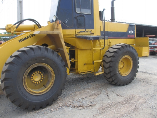 มาแล้ว KOMATSU WA300 -1  คุณภาพเยี่ยม รถนอก ไม่เคยใช้งานในไทย