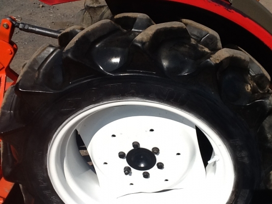 ยันร์ม่า EF352T 4 WD 2 เพลา ตัดหญ้า 1.20 เมตรใหม่ ทำงาน 1049 ชั่วโมง