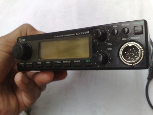 ขายICOM ic-229h สถาพผ่านการใช้งานมารับส่งปกติ  h-50 watt up ขายราคา 4200 บาทรวมส่ง EMS ของอยู่ย่านบางกะปิ