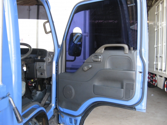 ขาย 6 ล้อ อีซูซุ NPR 130 แรง ยาว 5 ม. ปี 2002 สภาพสวยเดิม เครื่องดี พร้อมใช้ ชมรถก่อนได้ครับ สนใจติดต่อได้ที่ 081-9425443 ขาย 6 ล้อ อีซูซุ NPR 130 แรง ยาว 5 ม. ปี 2002 สภาพสวยเดิม เครื่องดี พร้อมใช้ ชมรถก่อนได้ครับ สนใจติดต่อได้ที่ 081-9425443