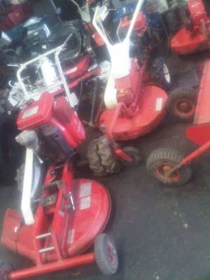 ขายรถตัดหญ้านำเข้าจากญี่ปุ่น