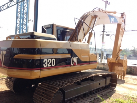 ขายรถแบคโฮ CAT 320V2 รถพร้อมใช้ ไฟฟ้าครบ ช่วงล่างเต็มๆ ราคาต่อรองได้