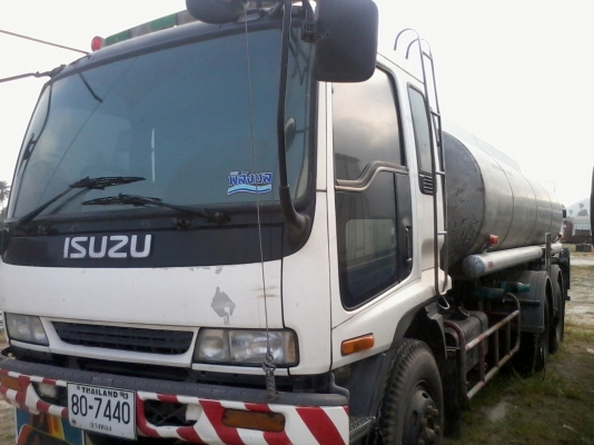 ISUZU  10 ล้อ ยาว 6.20 เมตร195 แรงม้า