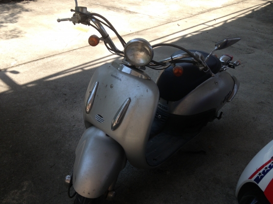 รถมอเตอร์ไซด์ ฮอนด้า JOCKER 50 CC. รถมอเตอร์ไซด์ ฮอนด้า JOCKER 50 CC.