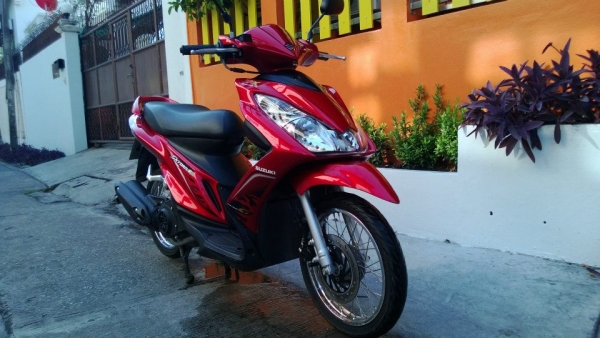 SKYDRIVE แดงตัดดำนิดๆ ลายใหม่ สวยมากกราฟฟิคแจ่ม ชุดสีเงางาม เข้มๆ