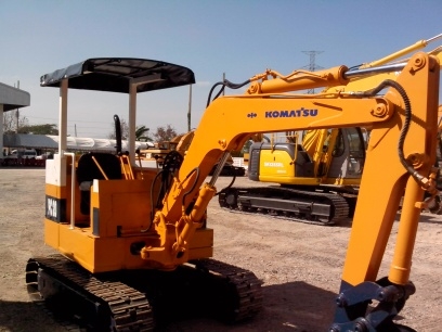 ขายด่วน แบคโฮ โคมัตสุ pc20 ขายแล้ว