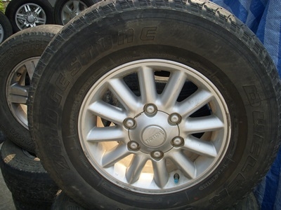 ขายล้อ ขายล้อ