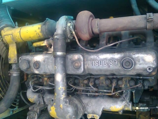 รถแบคโฮ KOBELCO PC 200 - 3 มัคที ( ทำสีเป็นรุ่นไหม่ ) สนใจติดต่อ 081 - 6079515 รถแบคโฮ KOBELCO PC 200 - 3 มัคที ( ทำสีเป็นรุ่นไหม่ ) สนใจติดต่อ 081 - 6079515