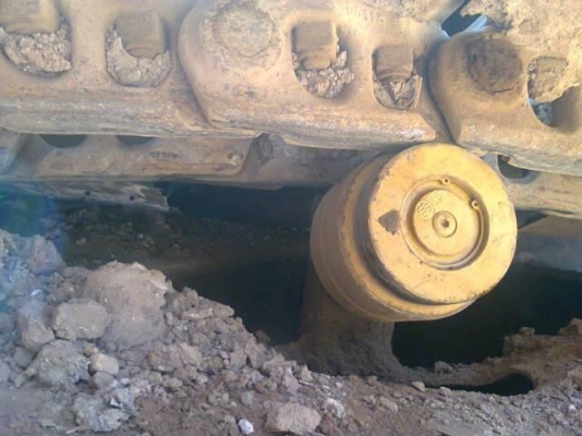 รถแบคโฮ KOBELCO PC 200 - 3 มัคที ( ทำสีเป็นรุ่นไหม่ ) สนใจติดต่อ 081 - 6079515 รถแบคโฮ KOBELCO PC 200 - 3 มัคที ( ทำสีเป็นรุ่นไหม่ ) สนใจติดต่อ 081 - 6079515