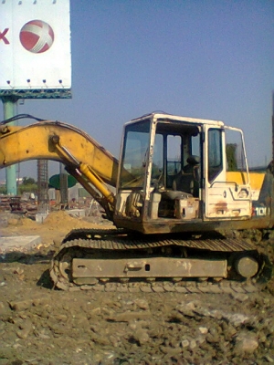 ขายแมคโค KOMATSU PC100-5 ดีพร้อมใช้งาน ขายแมคโค KOMATSU PC100-5 ดีพร้อมใช้งาน