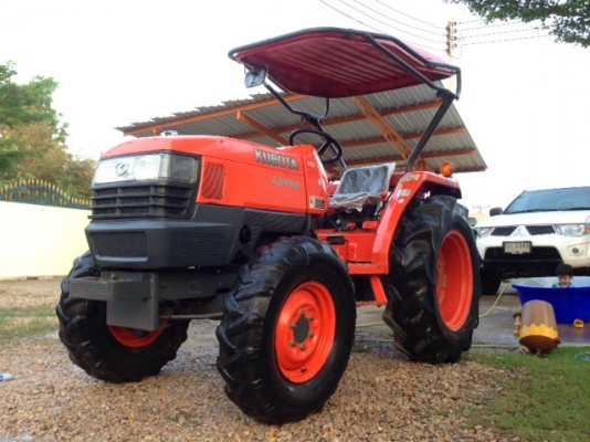 ขายรถแทรกเตอร์ KUBOTA L-3408 รถไร่ 100\% ไม่เคยลงน้ำ ไม่เคยทำนา พร้อมดันหน้า ขายรถแทรกเตอร์ KUBOTA L-3408 รถไร่ 100\% ไม่เคยลงน้ำ ไม่เคยทำนา พร้อมดันหน้า