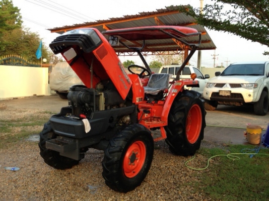 ขายรถแทรกเตอร์ KUBOTA L-3408 รถไร่ 100\% ไม่เคยลงน้ำ ไม่เคยทำนา พร้อมดันหน้า ขายรถแทรกเตอร์ KUBOTA L-3408 รถไร่ 100\% ไม่เคยลงน้ำ ไม่เคยทำนา พร้อมดันหน้า